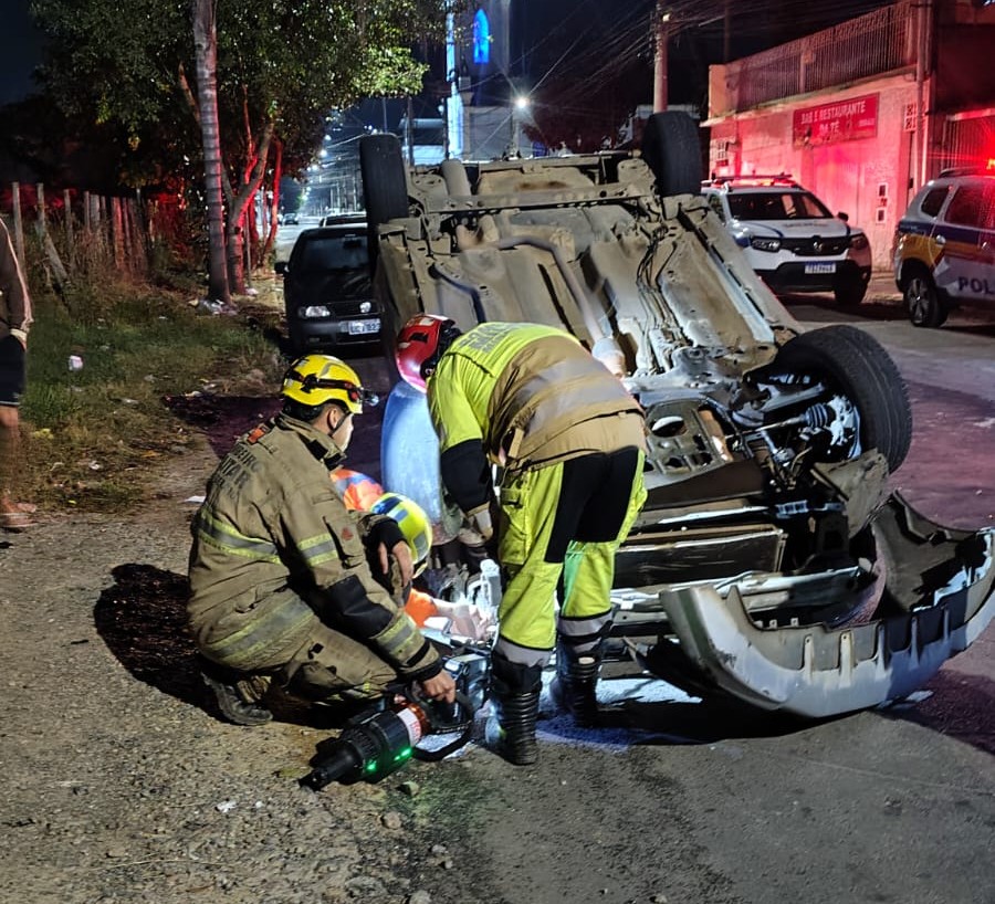 Motorista é preso após capotamento no bairro Benfica
