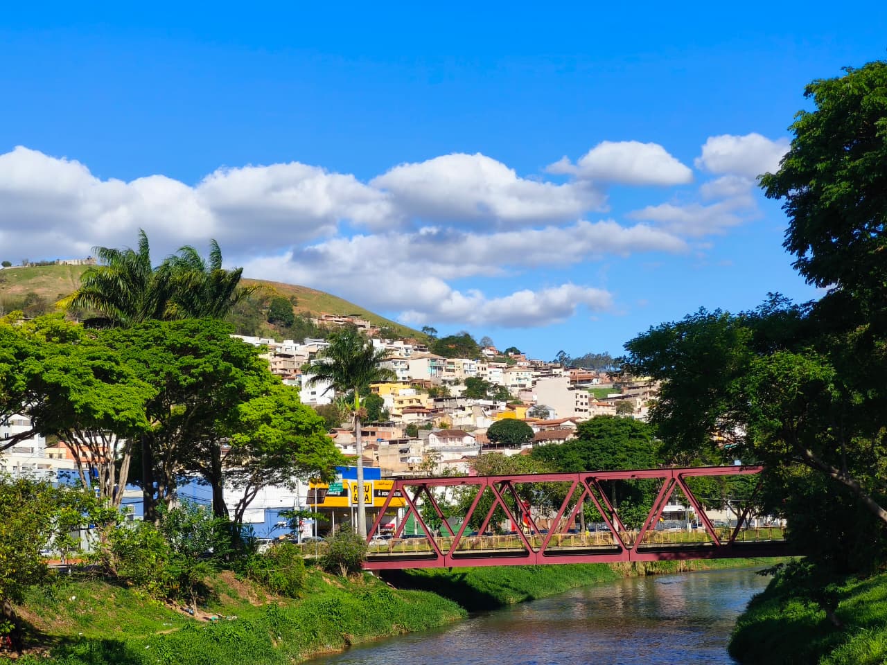 Clima - Céu com algumas nuvens - Ponte - por Davi Dias