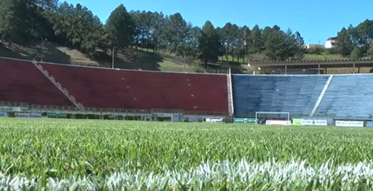 Estádio Municipal Radialista Mário Helênio