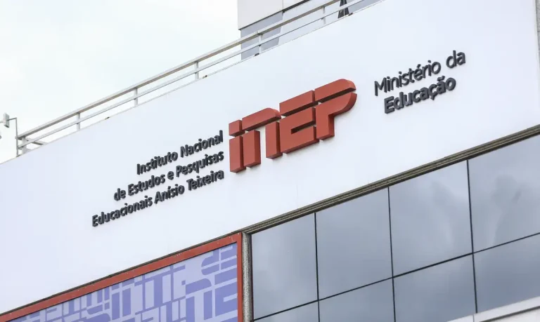 Instituto Nacional de Estudos e Pesquisas Educacionais Anísio Teixeira (Inep).