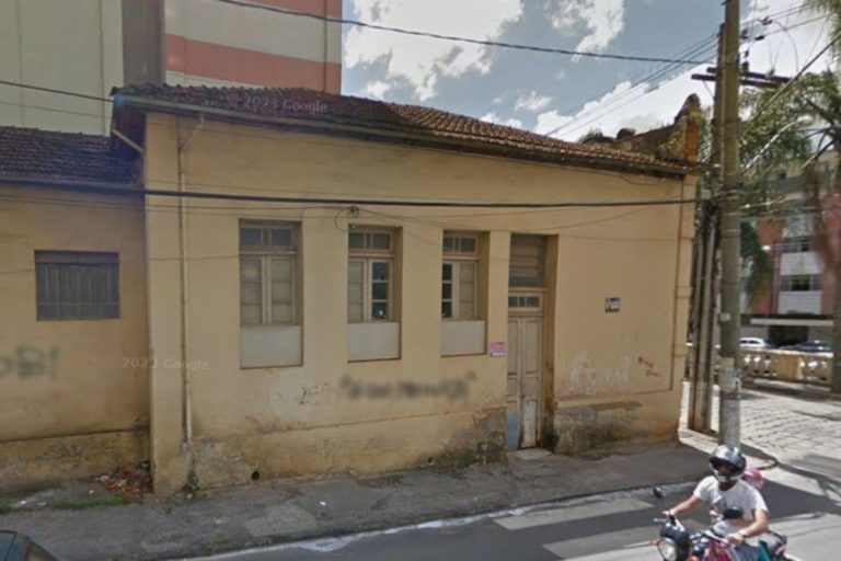 Justiça mantém condenação e determina reconstrução de casarão histórico demolido em Viçosa