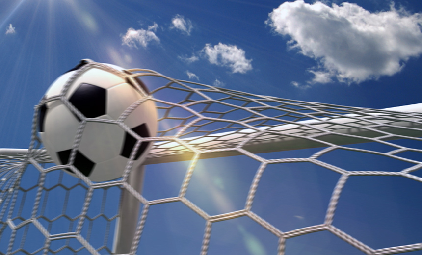 bola no gol - reprodução