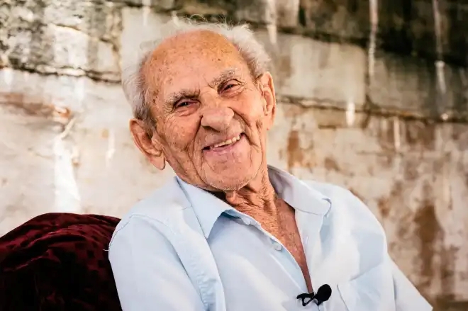 Vovo Anesio