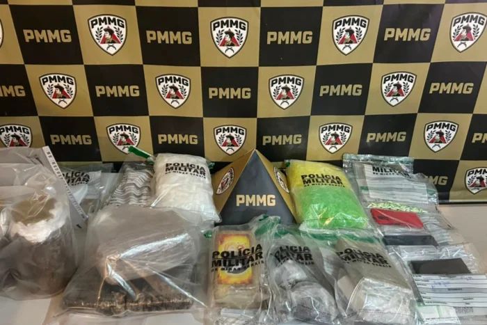 Operação apreende grande quantidade de drogas e termina com dois presos em Santos Dumont