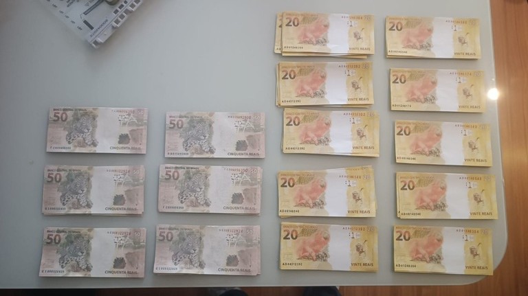 PF apreende R$ 10 mil em cédulas falsas e prende investigado em Juiz de Fora