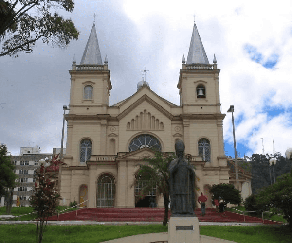 Arquidiocese de Juiz de Fora anuncia mudanças em paróquias e novas nomeações de padres