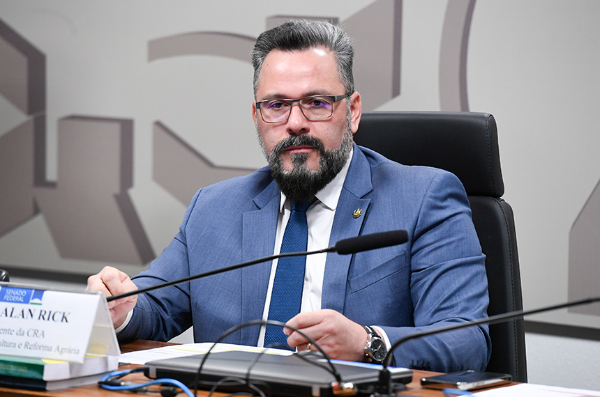 CAE pode aprovar isenção do IR para aposentadas com doença pulmonar rara — Imagem: Agencia Senado