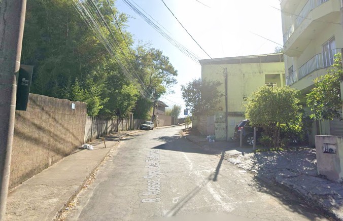 Rua Nossa Senhora de Fátima é liberada e ônibus retomam itinerários em Juiz de Fora