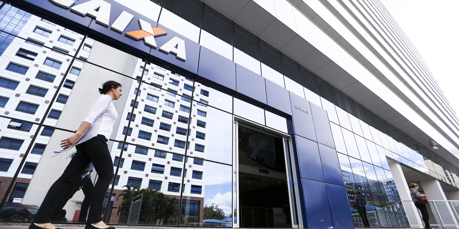 Lucro da Caixa cresce 5,9% e chega a R$ 3,9 bi no segundo trimestre — Imagem: Agencia Brasil