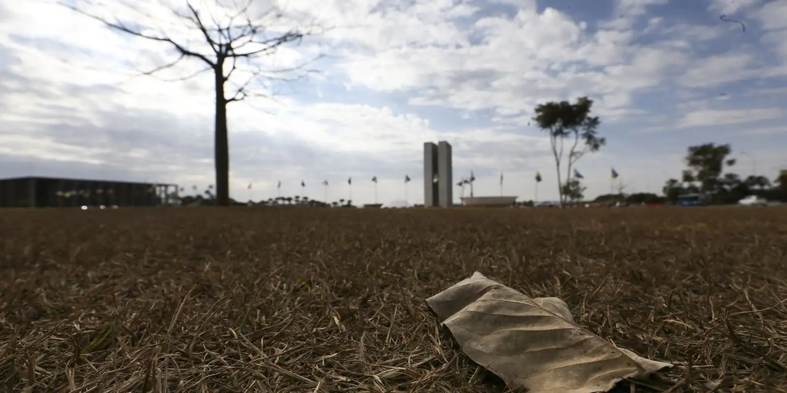 Região Sul tem risco de temporal e granizo; outras regiões têm calor — Imagem: Agencia Brasil