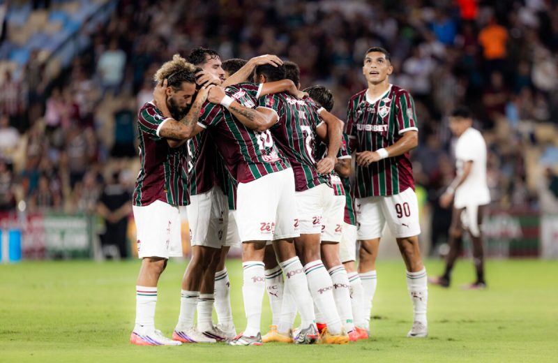 Fluminense leva susto, mas é 1º classificado à semi da Libertadores
