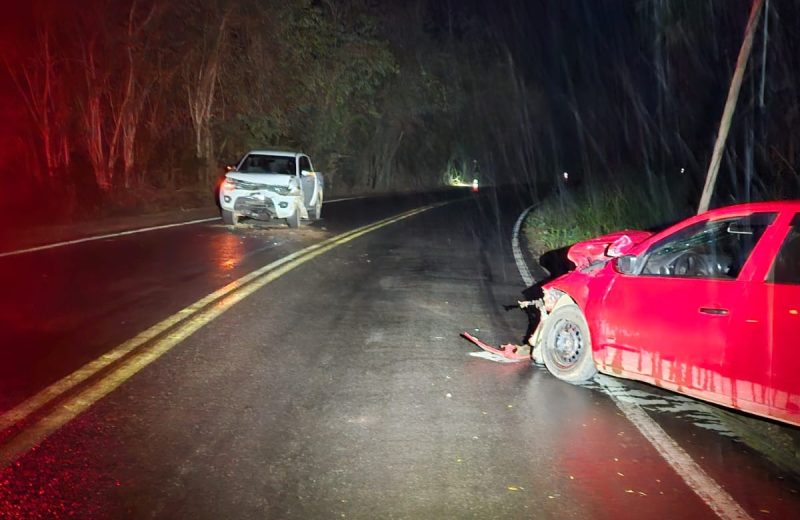 Acidente na MG-126 em Bicas deixa motorista morto em colisão frontal