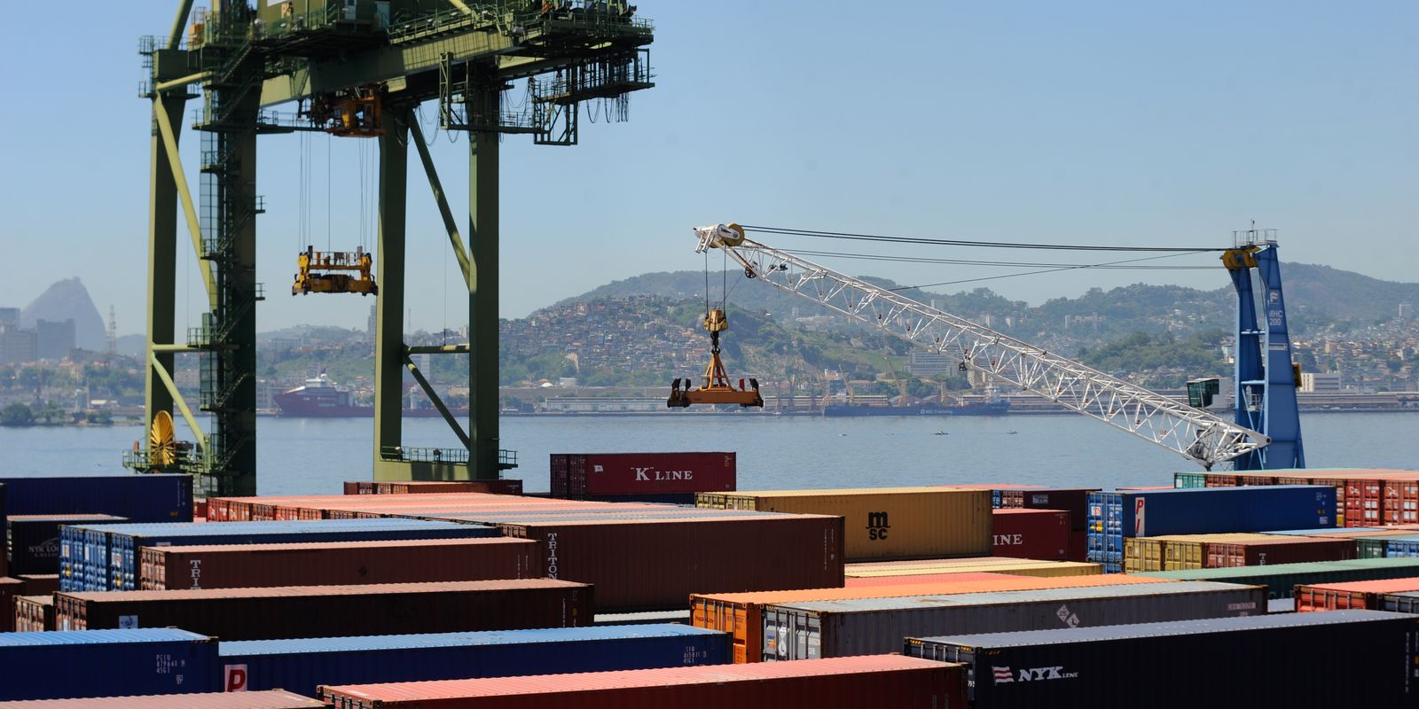Balança comercial tem superávit de US$ 7,4 bilhões em agosto — Imagem: Agencia Brasil