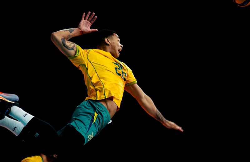 Brasil bate Colômbia e segue 100% no Sul-Americano masculino de vôlei