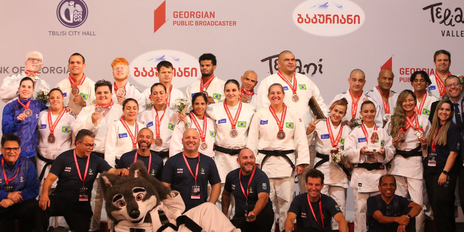 Brasil conquista bronze nos mundiais paralímpicos de judô e triatlo — Imagem: Agencia Brasil