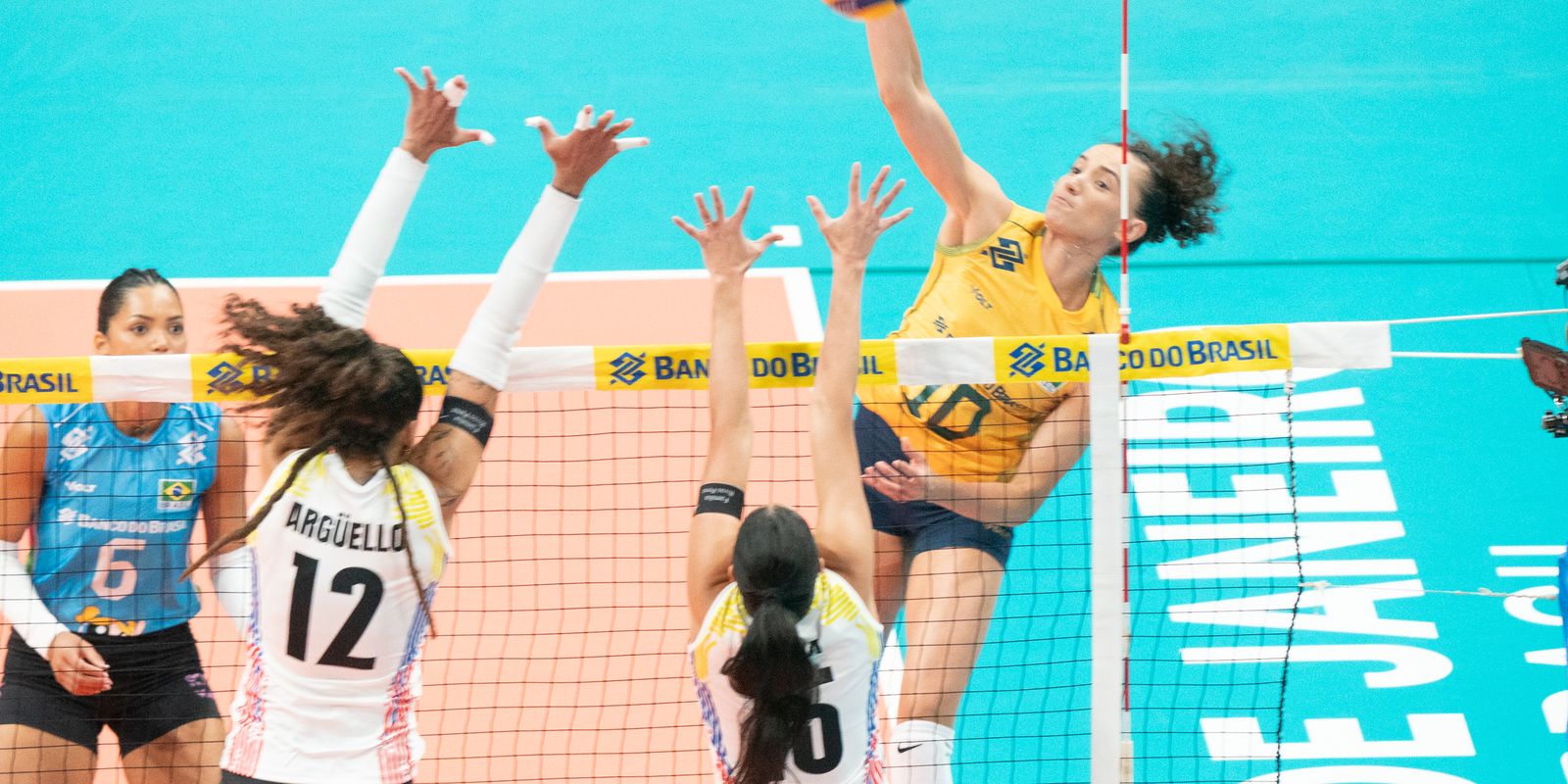 Brasil supera Venezuela em estreia no Sul-Americano de vôlei feminino — Imagem: Agencia Brasil