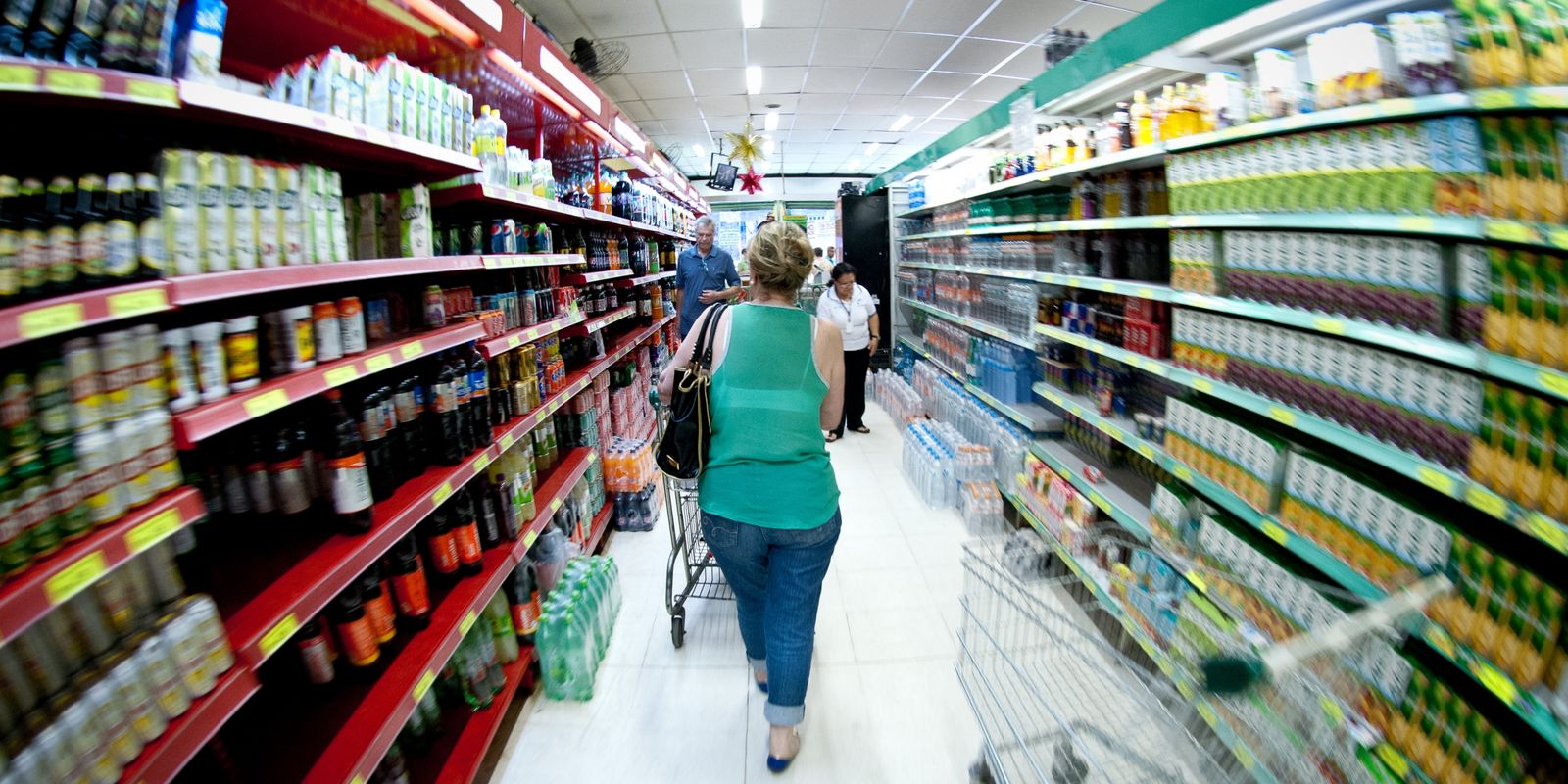 Cesta básica ficou mais barata em 25 capitais em agosto — Imagem: Agencia Brasil