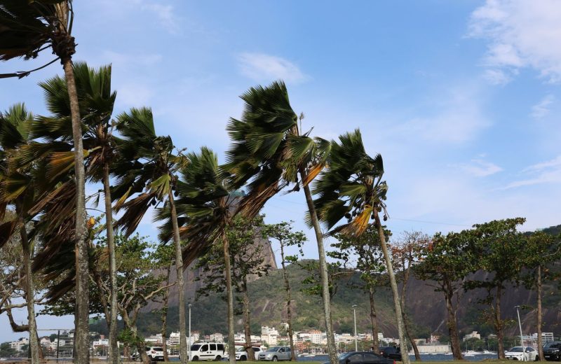 Defesa Civil alerta para ventos fortes na cidade do Rio
