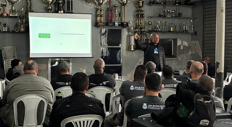 Demlurb promove treinamento em direção defensiva para mais de 70 motoristas da coleta de resíduos