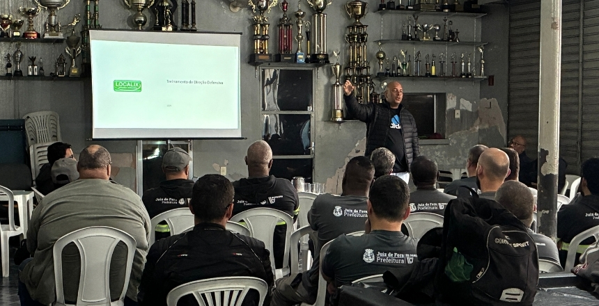 Demlurb promove treinamento em direção defensiva para mais de 70 motoristas da coleta de resíduos — Imagem: Prefeitura de Juiz de Fora