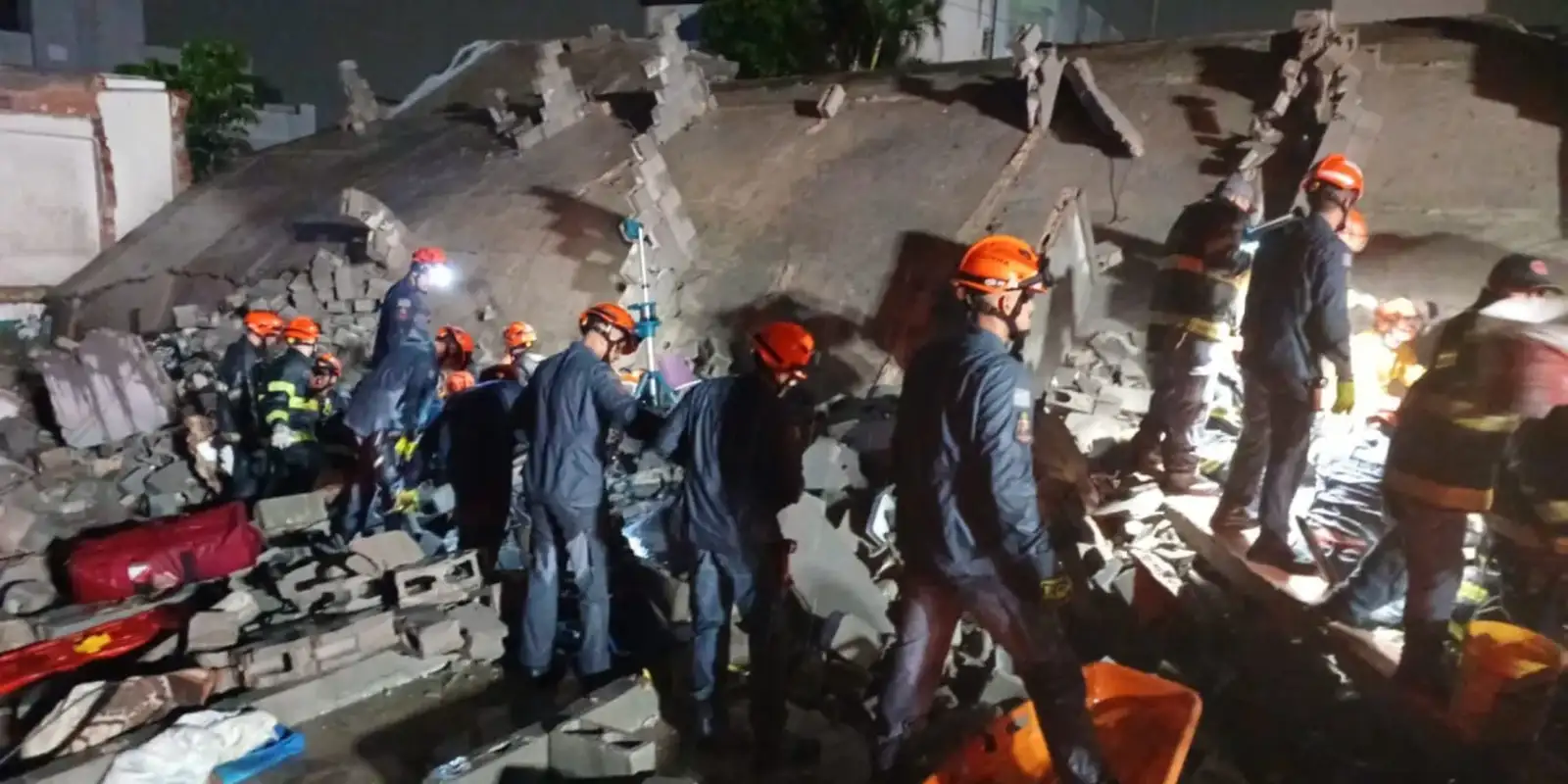 Desabamento de prédio em construção deixa dois mortos em São Paulo — Imagem: Agencia Brasil