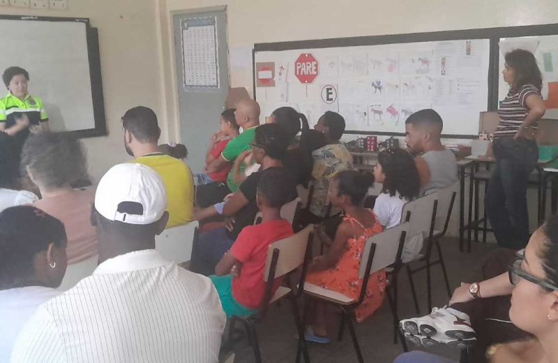 Escola Pública de Trânsito leva educação para o trânsito a estudantes, famílias e trabalhadores