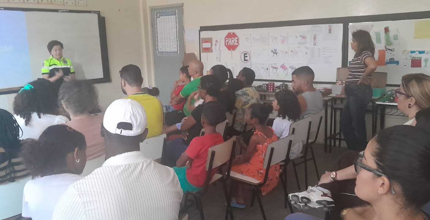 Escola Pública de Trânsito leva educação para o trânsito a estudantes, famílias e trabalhadores — Imagem: Prefeitura de Juiz de Fora