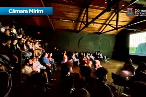 Estudantes debatem o filme “Extraordinário”