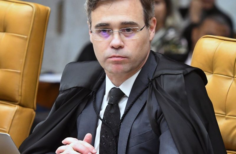Mendonça cita risco às investigações com dados de celular de Vorcaro