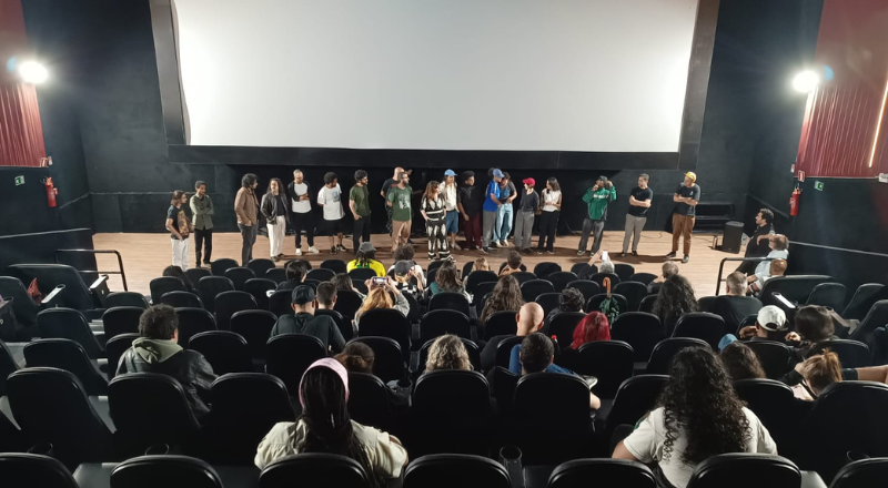 Mostra de videoclipes evidencia potência da música e do audiovisual de Juiz de Fora; Tela Brasileira segue com videomapping de Jodele Larcher