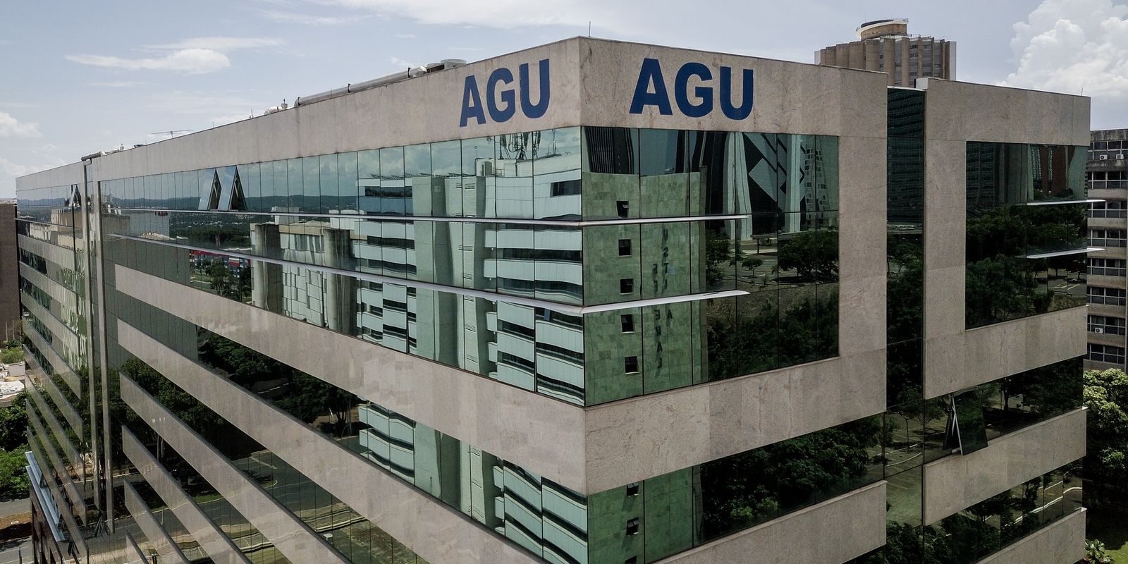 Para AGU, decisão de Fachin restaura ordem pública e administrativa — Imagem: Agencia Brasil