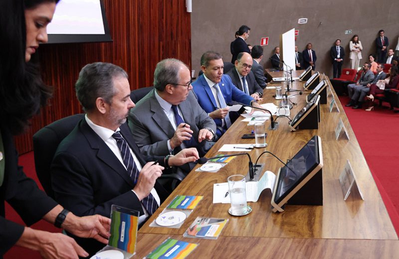 TSE conclui assinatura e lacração dos sistemas das eleições de 2026